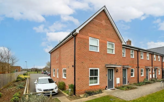 Cosy 3 Bedroom Home  Bicester Village