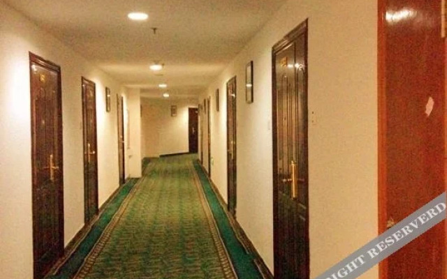 Rnhu Hotel
