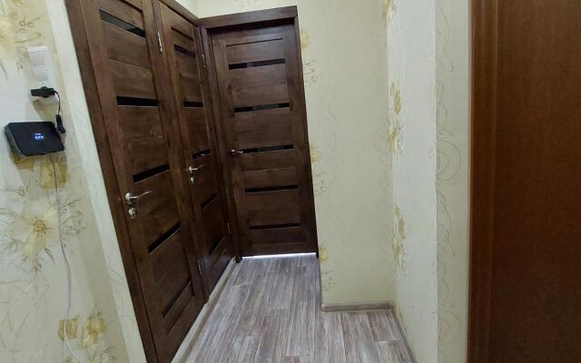 Крокус на проспекте Ленинградский 10