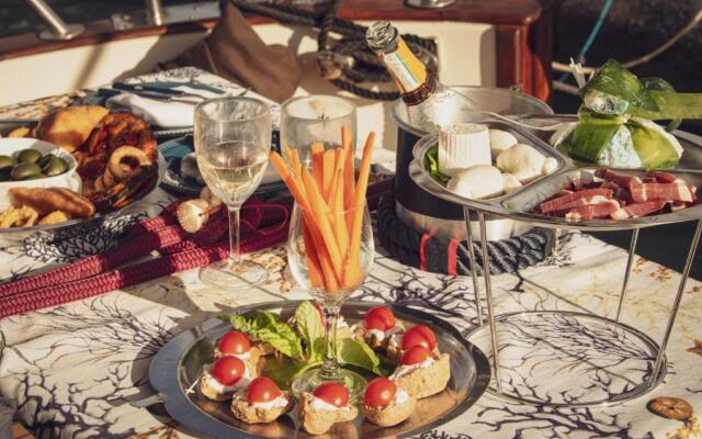 "ODISSEA" una barca per sognare