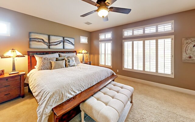 E Sandia Circle - 5 Br Home