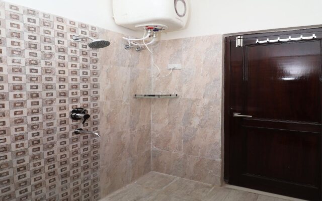 Hotel Golden Leaf By OYO Rooms