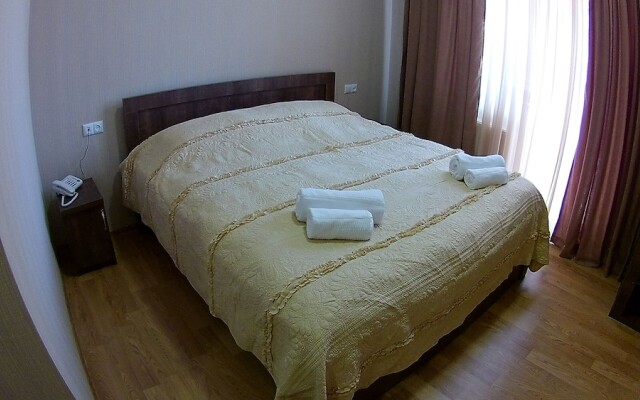 Canyon Hotel