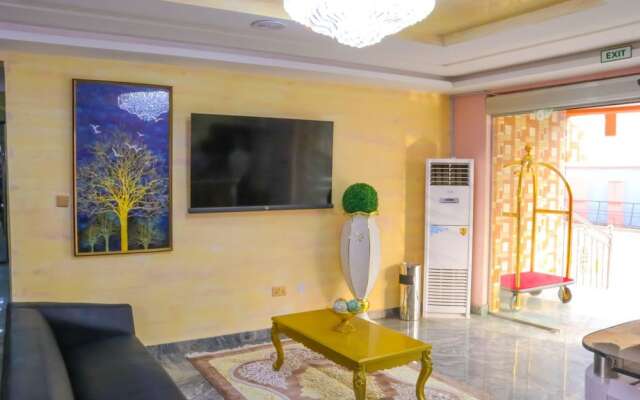 Madaki's Executive Suites