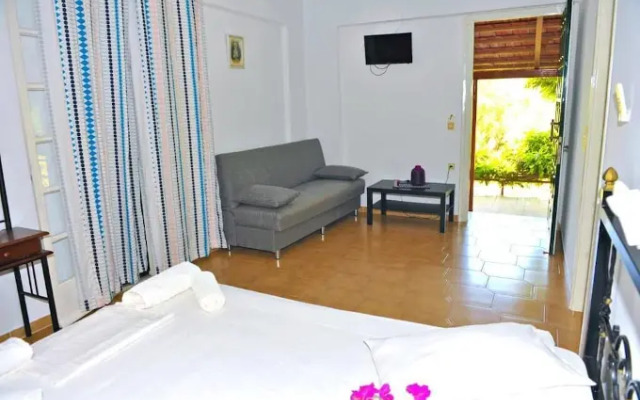 Studios Dimitris Giatras