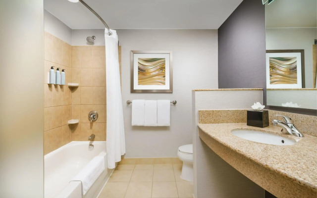 Courtyard By Marriott Farmington