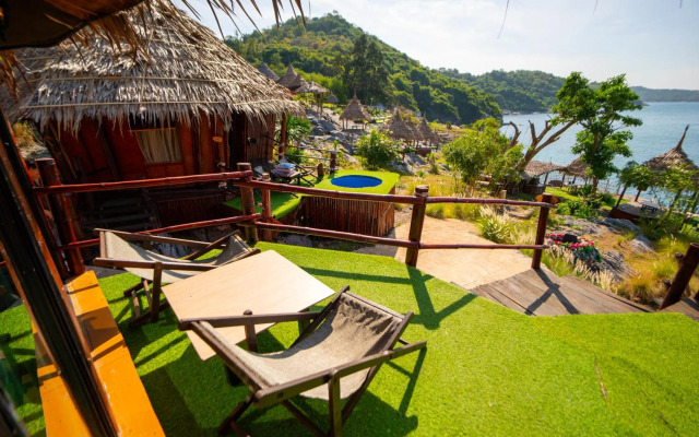 Paree Hut Resort Koh Sichang