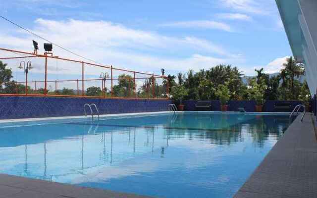 Imelda Hotel - Waterpark - Convention