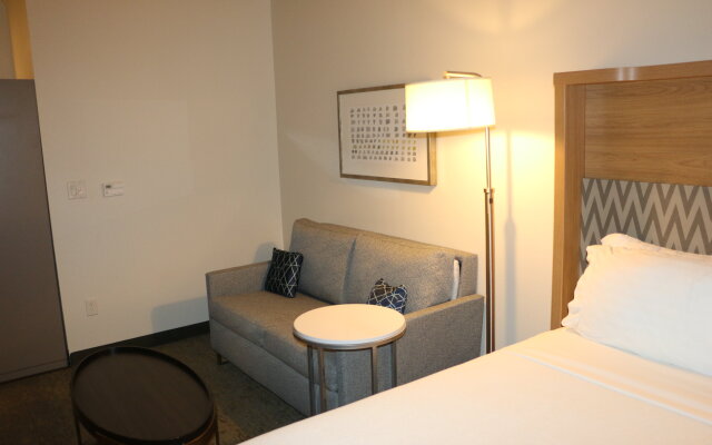 Holiday Inn & Suites McKinney - N Allen by IHG
