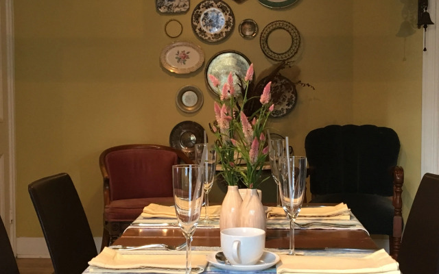 La Maison de Ville - bed & bistro