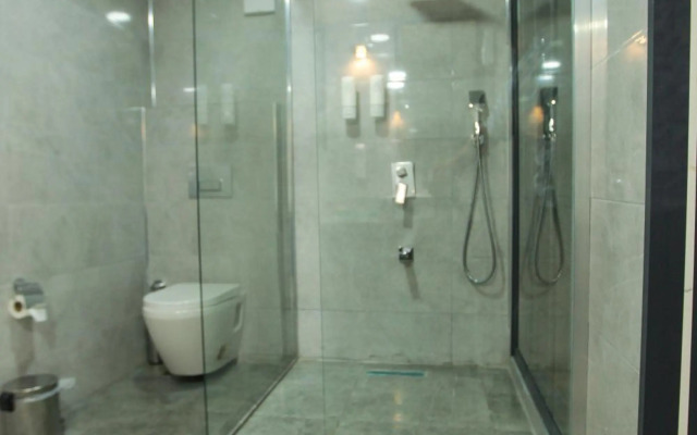 The Life Hotel & Spa