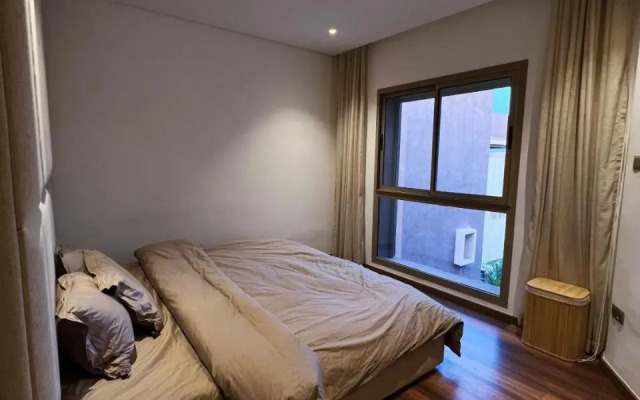 Superbe appartement, vue sur golf, piscine et Atlas