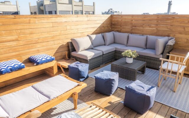 Immerse Yourself in an Idyllic Situation