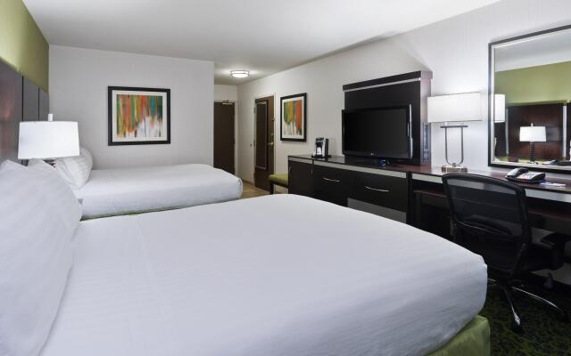 Holiday Inn Express & Suites Stroudsburg-Poconos by IHG