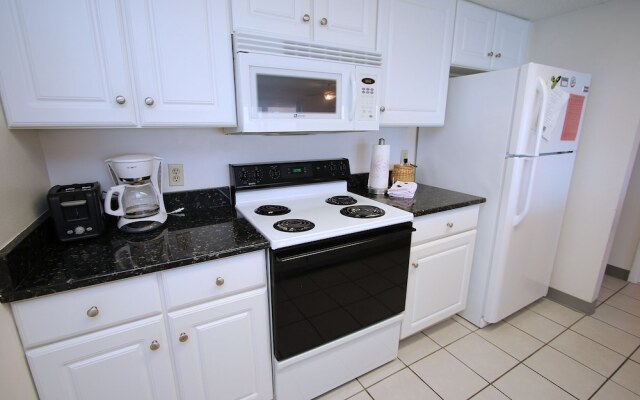 Holiday Villas Iii - 606 Apartment
