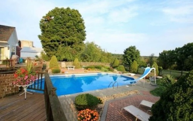 The Dominion House Bed & Breakfast