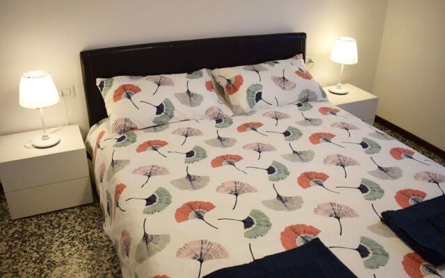 Old Navigli Flat - The Heart of Milan