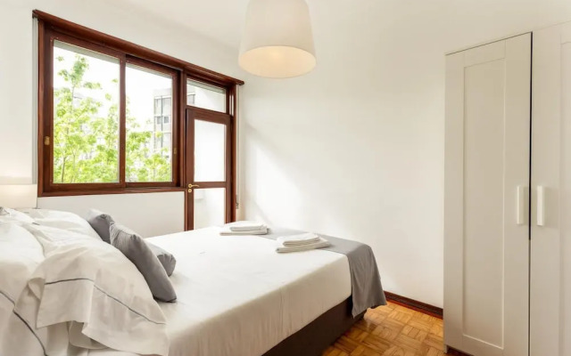 Feel Porto Stylish Flat VI