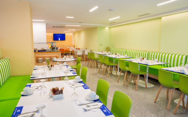 Casual Kubic Athens Hotel