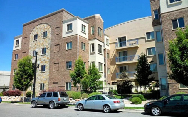 New Bridges D414 Listing 3 Bedroom Condo by RedAwning