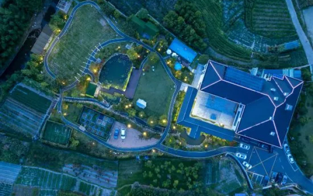 Anji Zhangyuan Fujun · Family-friendly Stream Pool Resort – Outside – Huzhou