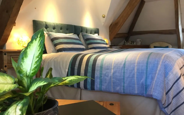 Aberllynfi Riverside Guesthouse