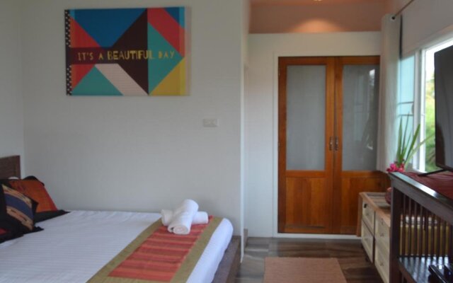 Baan Aroka Beach Front