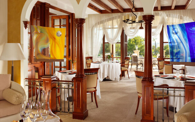 The St. Regis Mardavall Mallorca Resort