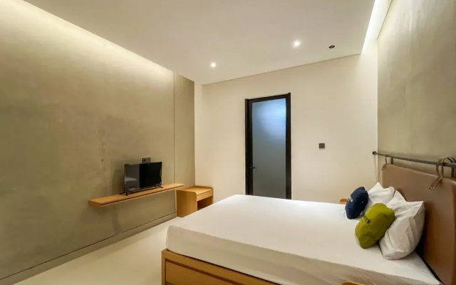 Urbanview Tigatuju Living Blitar