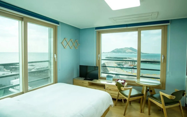 Sleep in the Sea