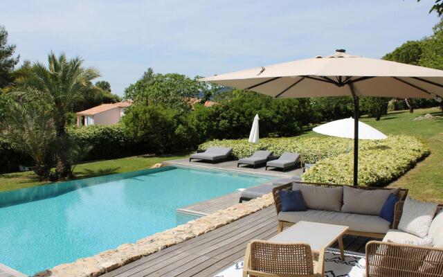 Holiday Home in Bagnols-en-foret With Pool