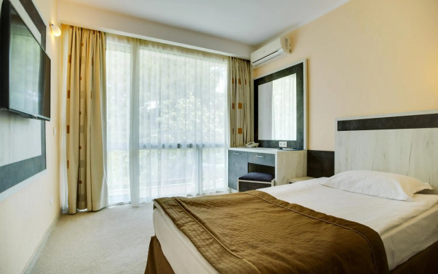 Evrika Club Hotel