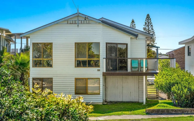Surfside - Lennox Head