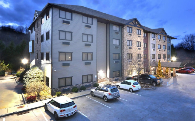 Brookstone Lodge near Biltmore Village, an Ascend Collection Hotel