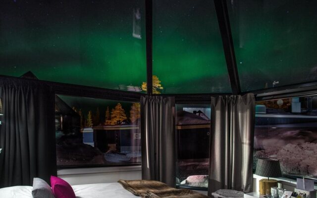 Santa's Igloos Arctic Circle