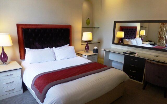 The Riverside House Hotel