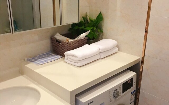 Dalian Xuanya Apartment