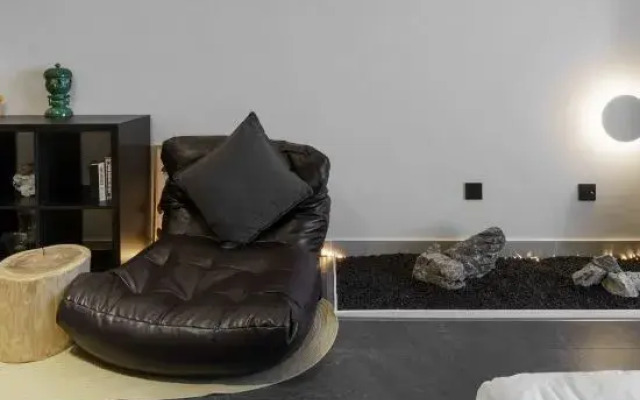 Nanning Ziyou Apartment (Greenland Central Plaza)