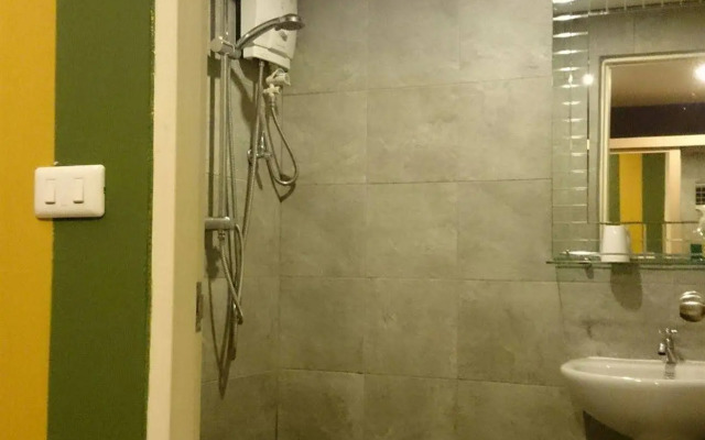 Limburi Hometel