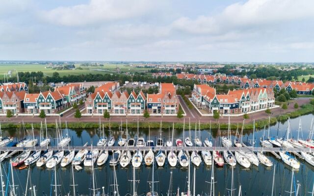 Roompot Hotel Marinapark Volendam