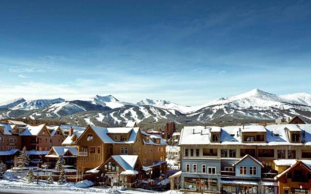 Main Street Station by TS