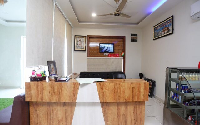 Tandoori Veg Hotel by OYO Rooms