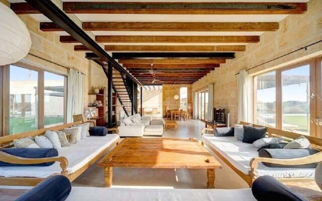 Residence by G Sa Curia Fosca