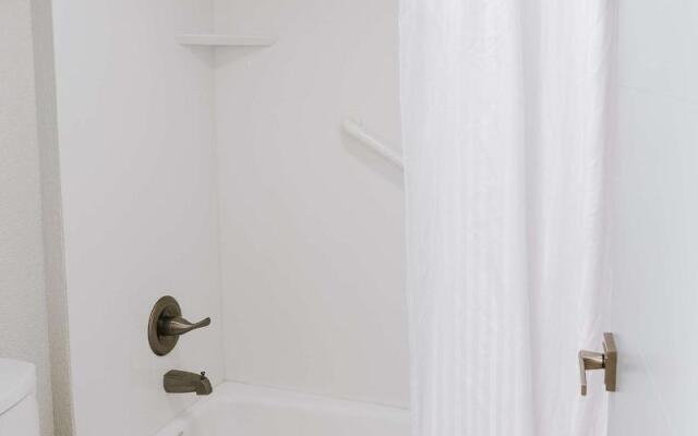 Regency Inn & Suites