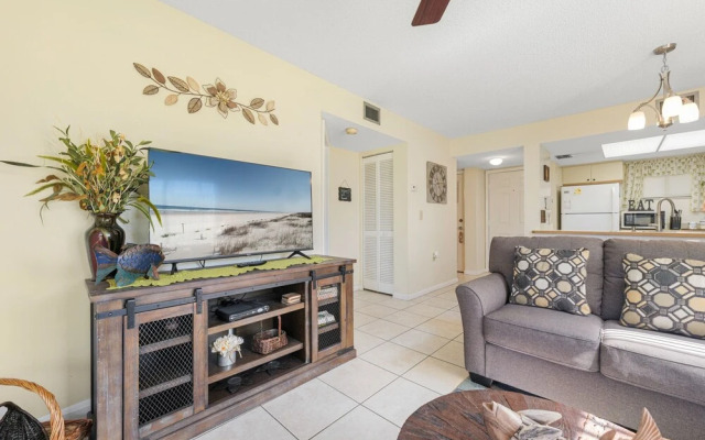 Ocean Village Club N12