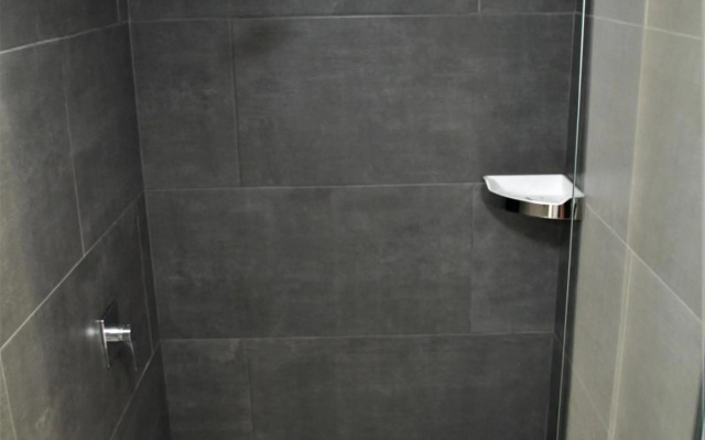 Mahem Manor Guesthouse