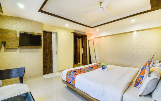 FabHotel Om Sai International