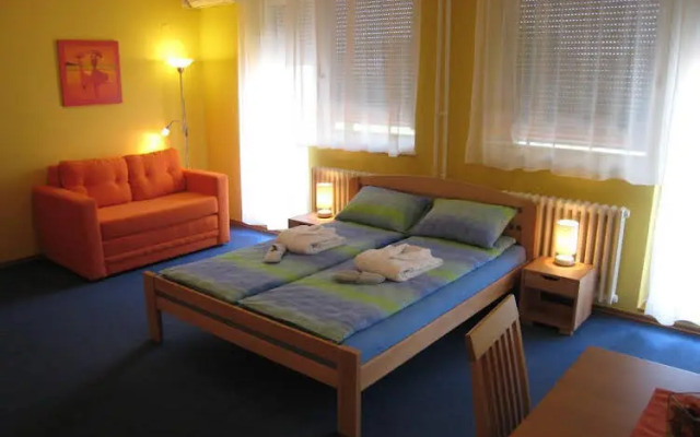 Spirit Hostel and Apartments