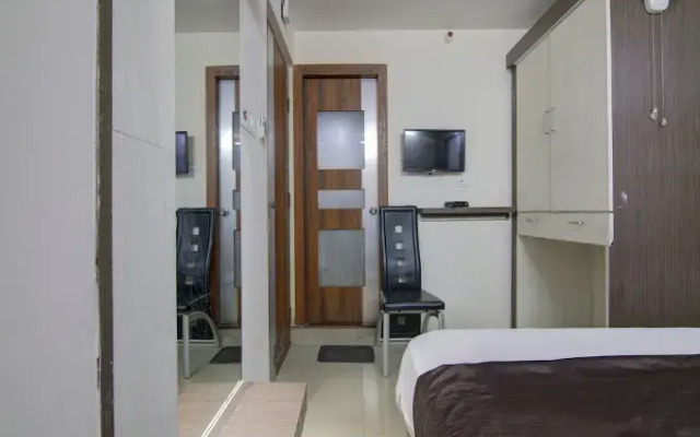 Raj Residency