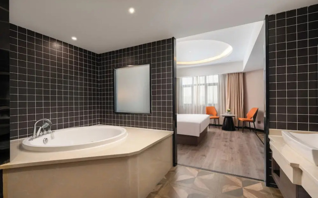 World Hotel Zhengzhou Univ Hi-tec Branch